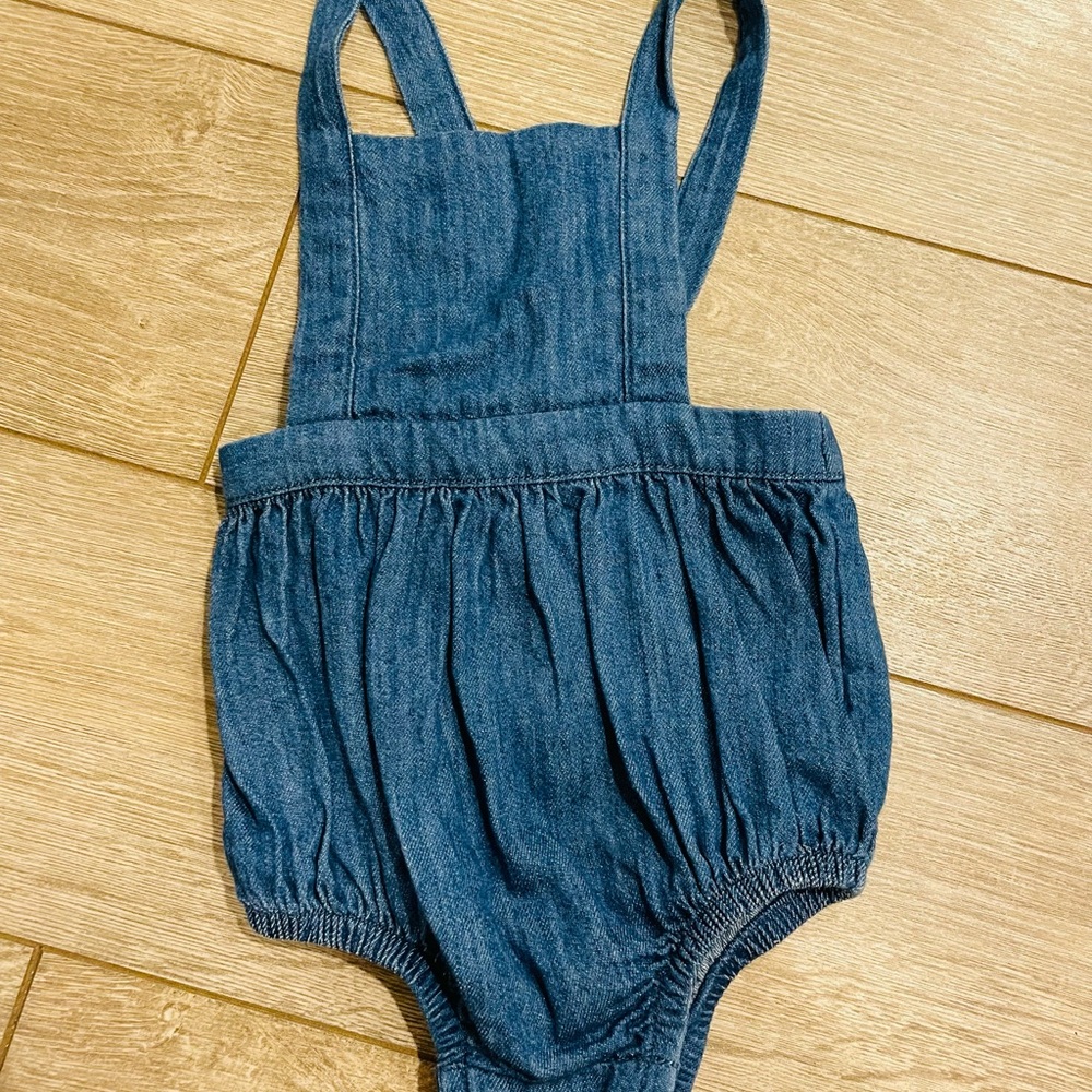 Old Navy 6 to 12 months denim romper